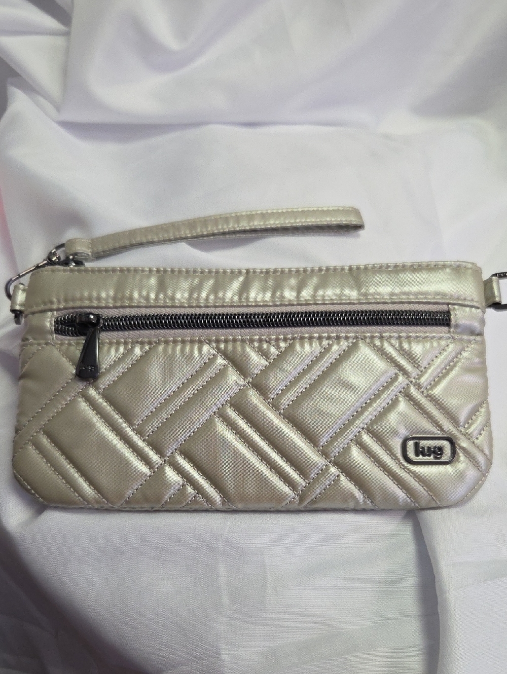 lug Quilted Metallic Pearl Wristlet